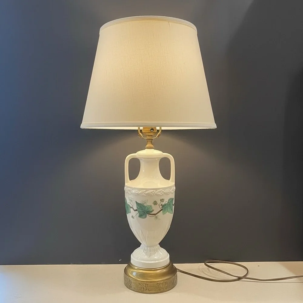 Vintage Neoclassical Ceramic Urn Table Lamp with Green Ivy Vine 3 way Working